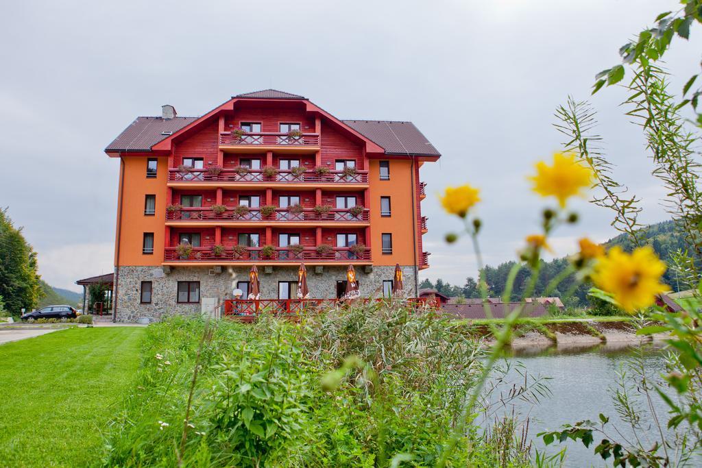 Hotel Impozant Valca Bagian luar foto
