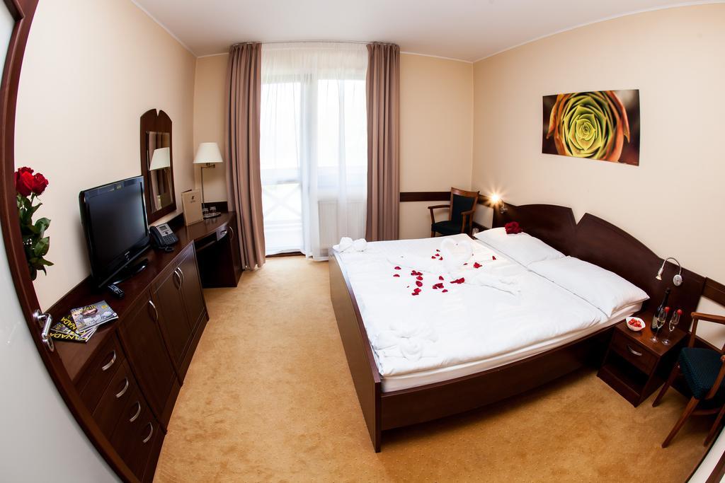 Hotel Impozant Valca Bagian luar foto