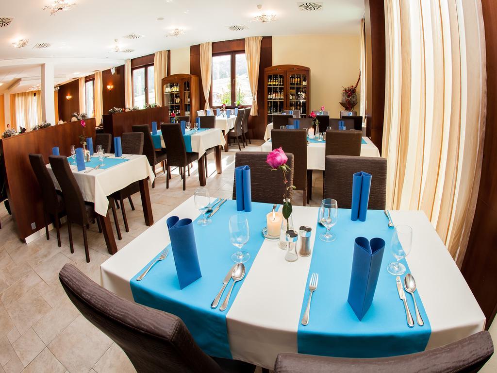 Hotel Impozant Valca Bagian luar foto