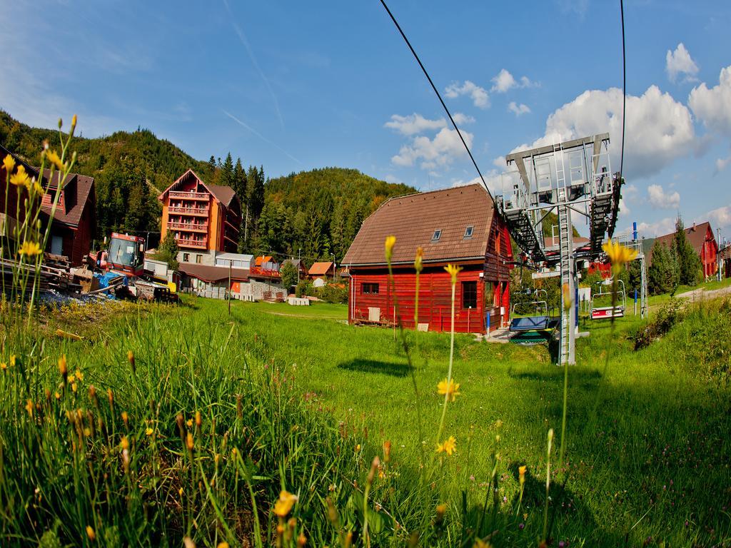 Hotel Impozant Valca Bagian luar foto