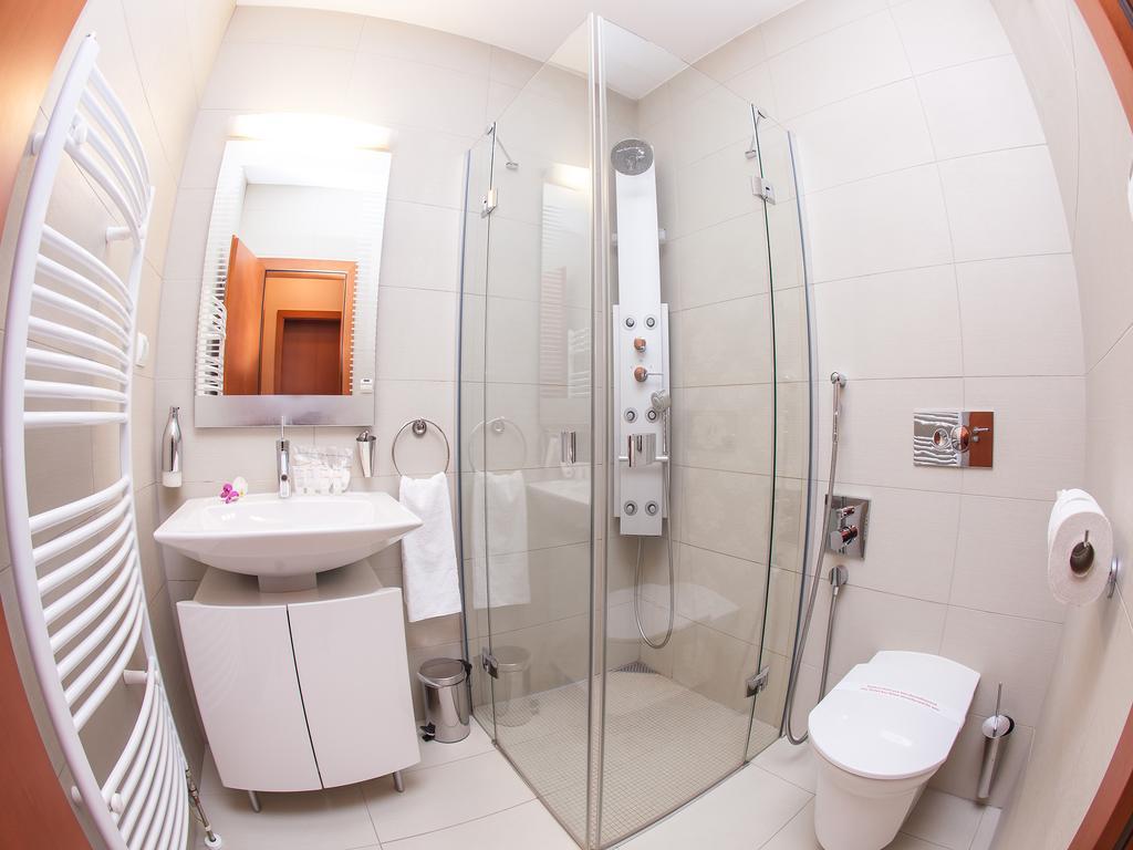 Hotel Impozant Valca Bagian luar foto